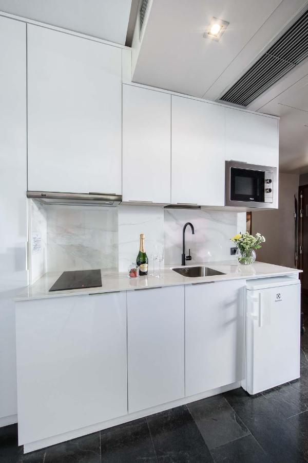 מדריד Apartosuites Jardines De Sabatini מראה חיצוני תמונה