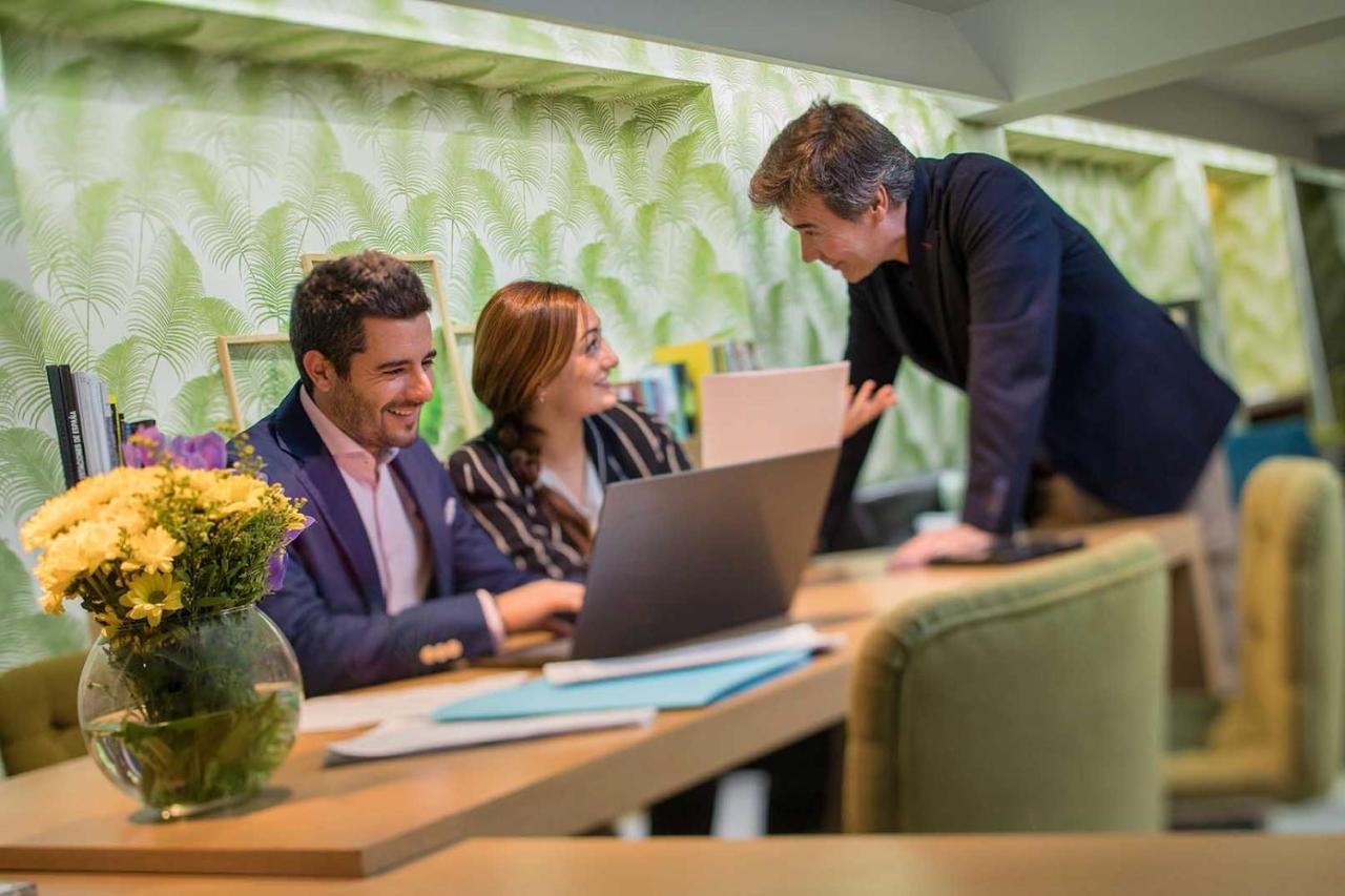 מדריד Apartosuites Jardines De Sabatini מראה חיצוני תמונה
