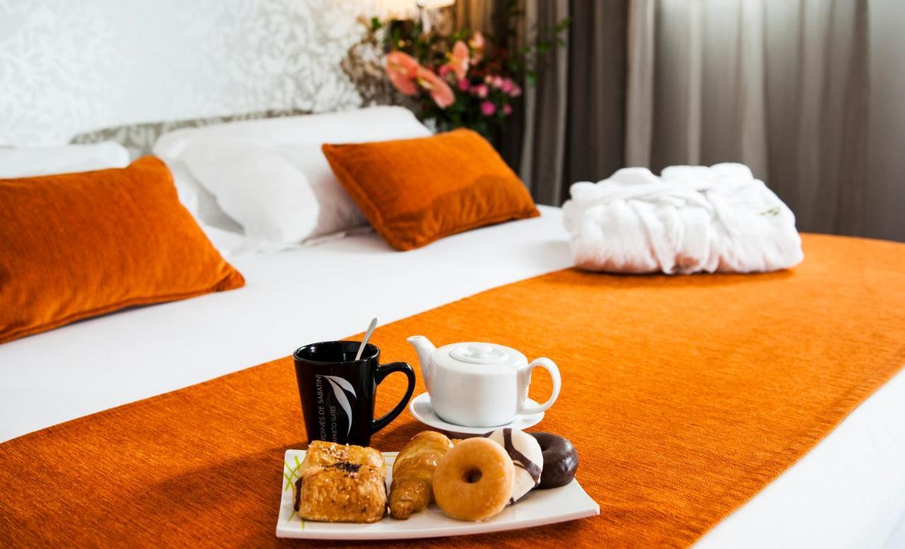 מדריד Apartosuites Jardines De Sabatini מראה חיצוני תמונה