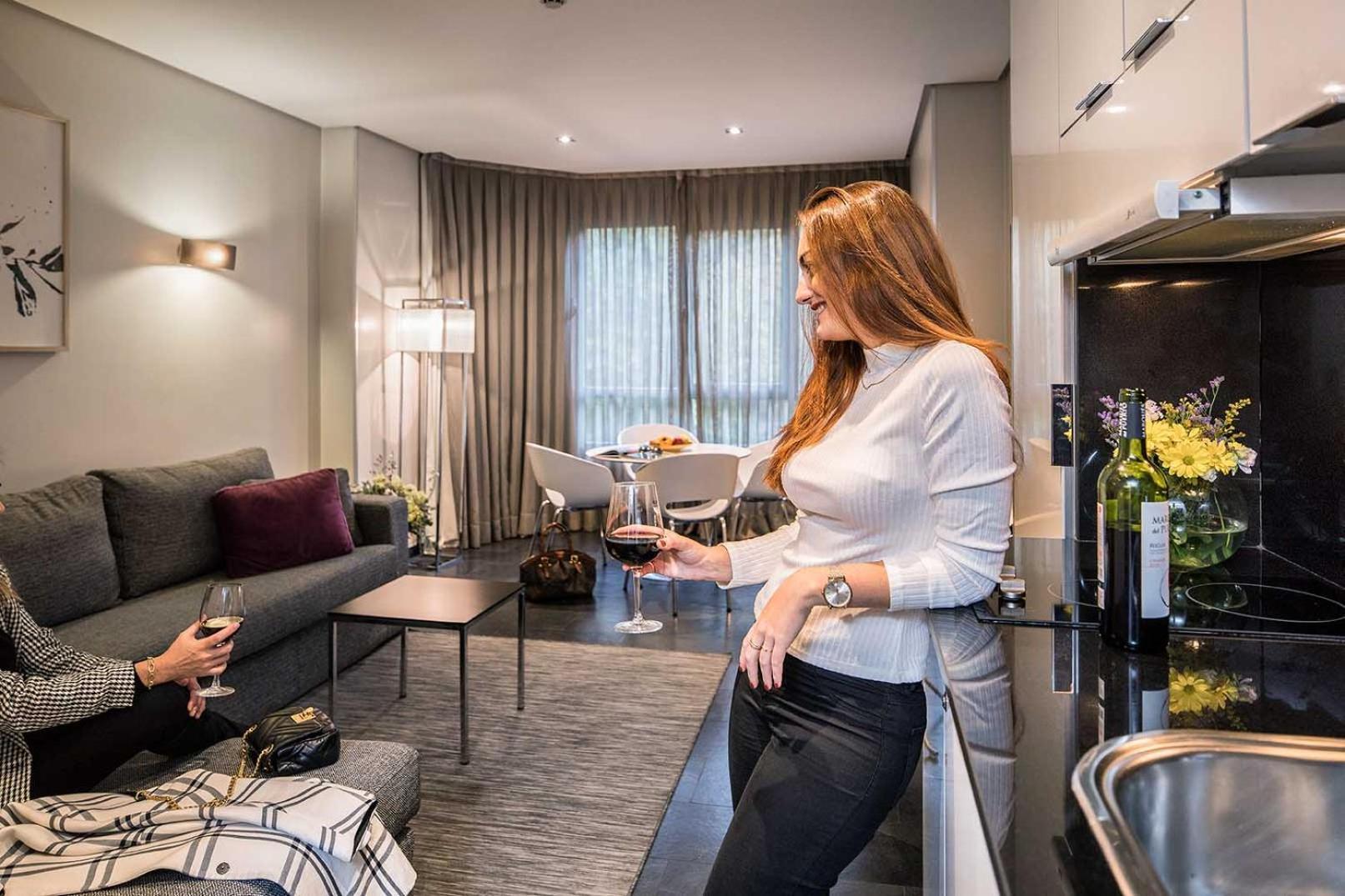מדריד Apartosuites Jardines De Sabatini מראה חיצוני תמונה