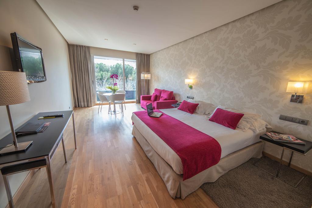 מדריד Apartosuites Jardines De Sabatini מראה חיצוני תמונה